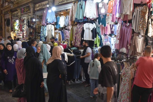 سعر الصرف: تأثيراته على الأسواق السورية وحاجة الاقتصاد إلى سيولة وتنظيم